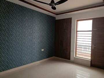 Room in 4 BHK Builder Floor at Lavender Floors, Sector 89 – for Sale