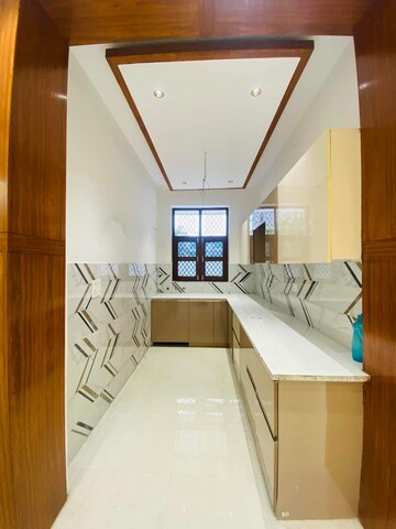 3 BHK Builder Floor For Sale in Sainik Colony