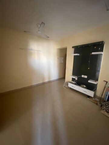 Room in 2 BHK Apartment at Shree Vardhman Mantra, Sector 67 – for Sale