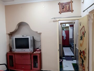 Furnished Amenities in 2 BHK Apartment at Gayatri Nagar – for Rent