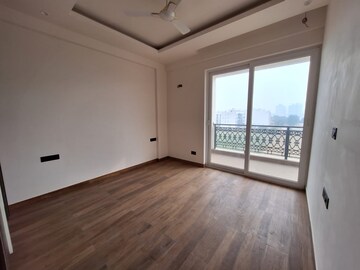 Room in 4 BHK Builder Floor at Ansal API Esencia, Sector 67 – for Sale