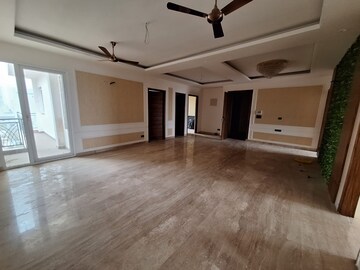 Room in 4 BHK Builder Floor at Ansal API Esencia, Sector 67 – for Sale