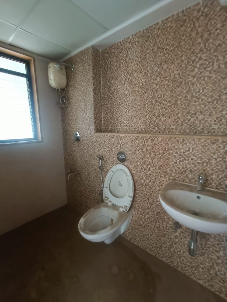 Bathroom, lodha-palava-downtown 3 Bedroom 1132 Sq.Ft. Apartment In Dombivli East Thane 7457752