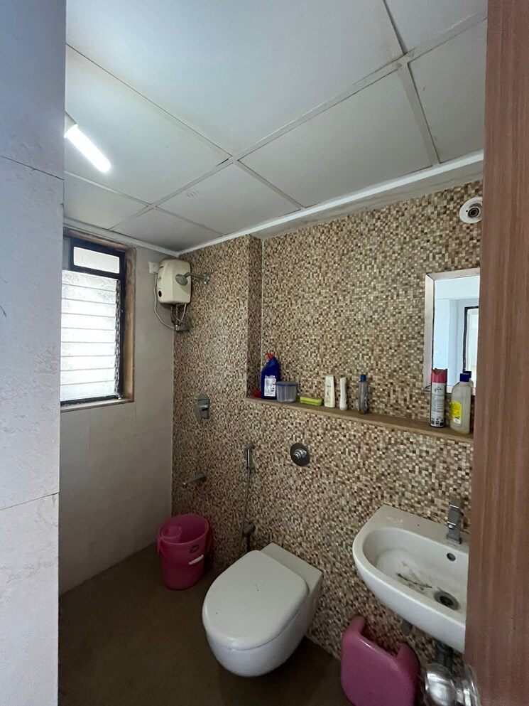 Bathroom, lodha-palava-downtown 3 Bedroom 1132 Sq.Ft. Apartment In Dombivli East Thane 7457752