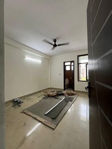 3 BHK Builder Floor For Sale in Chattarpur