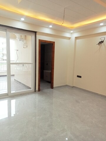 Room in 3 BHK Builder Floor at Sunehera Apna Ghar, Sector 55 – for Sale