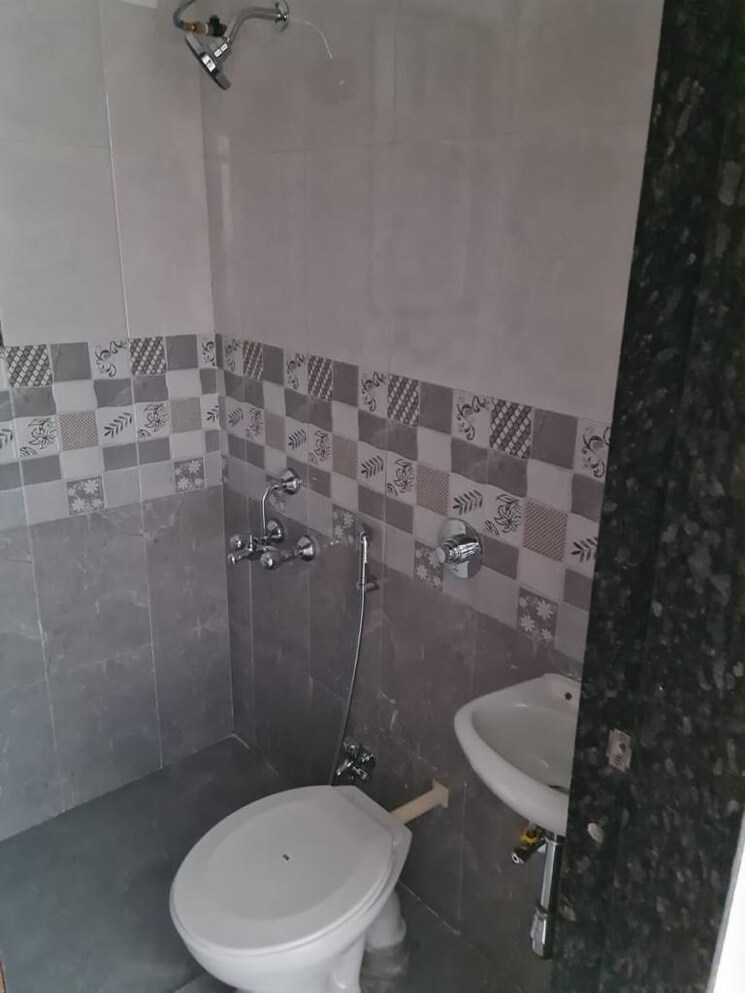 Bathroom, gagan-quadream-residences 2 Bedroom 532 Sq.Ft. Apartment In Nibm Annexe Pune 7457960
