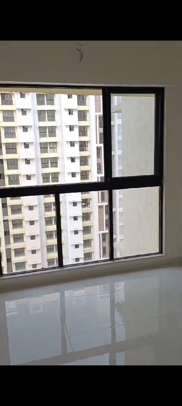 Floor Plan in 1 BHK Apartment at Runwal Gardens, Dombivli East – for Sale