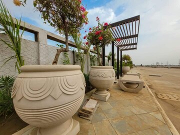  Plot – Exterior View View at Vidhan Sabha Marg - for Sale