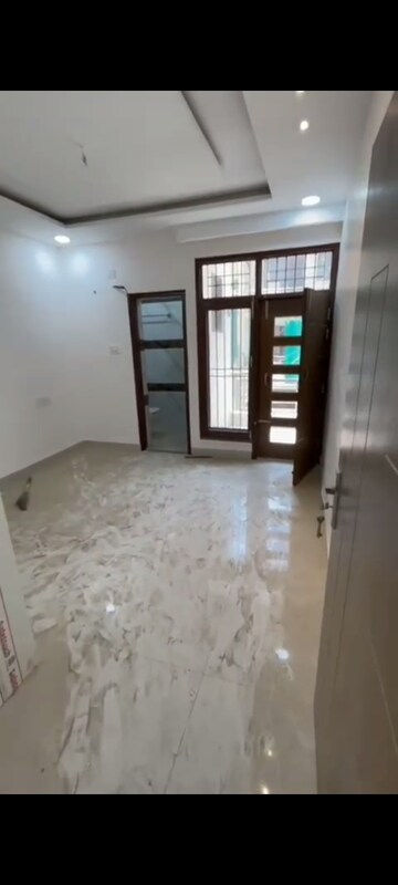 Room in 3 BHK Apartment at Dhakoli Village – for Sale