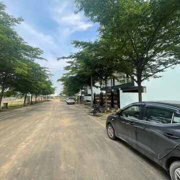 Parking in  Plot at BPTP Amstoria, Sector 102 – for Sale