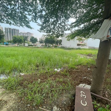 Plot Area in  Plot at BPTP Amstoria, Sector 102 – for Sale