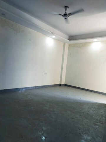 Room in 3 BHK Builder Floor at Saket – for Sale