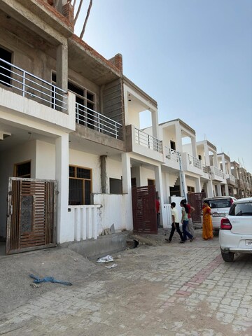 2 BHK Independent House – Exterior View View at Sultanpur Road - for Sale