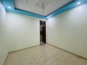 Room in 2 BHK Independent House at Sultanpur Road – for Sale