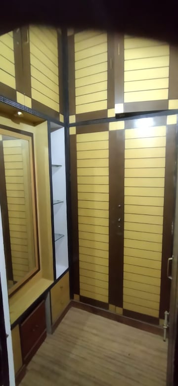 Building Lobby in 3 BHK Builder Floor at Mansarovar – for Sale