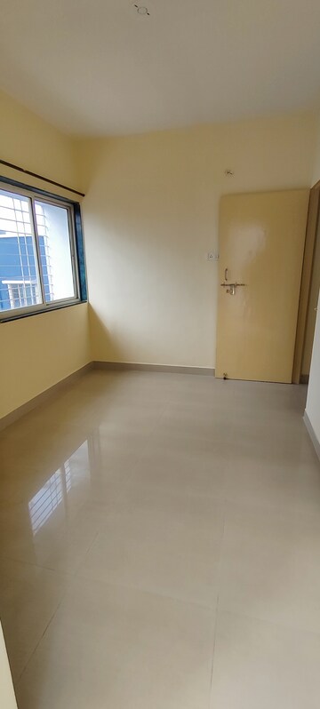 Room in 2 BHK Apartment at Vastuanand Apartment, Narhe – for Sale