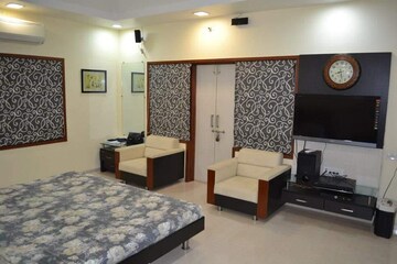 Living Room in 4 BHK Villa at Vishwanath Shaligram, Thaltej – for Sale