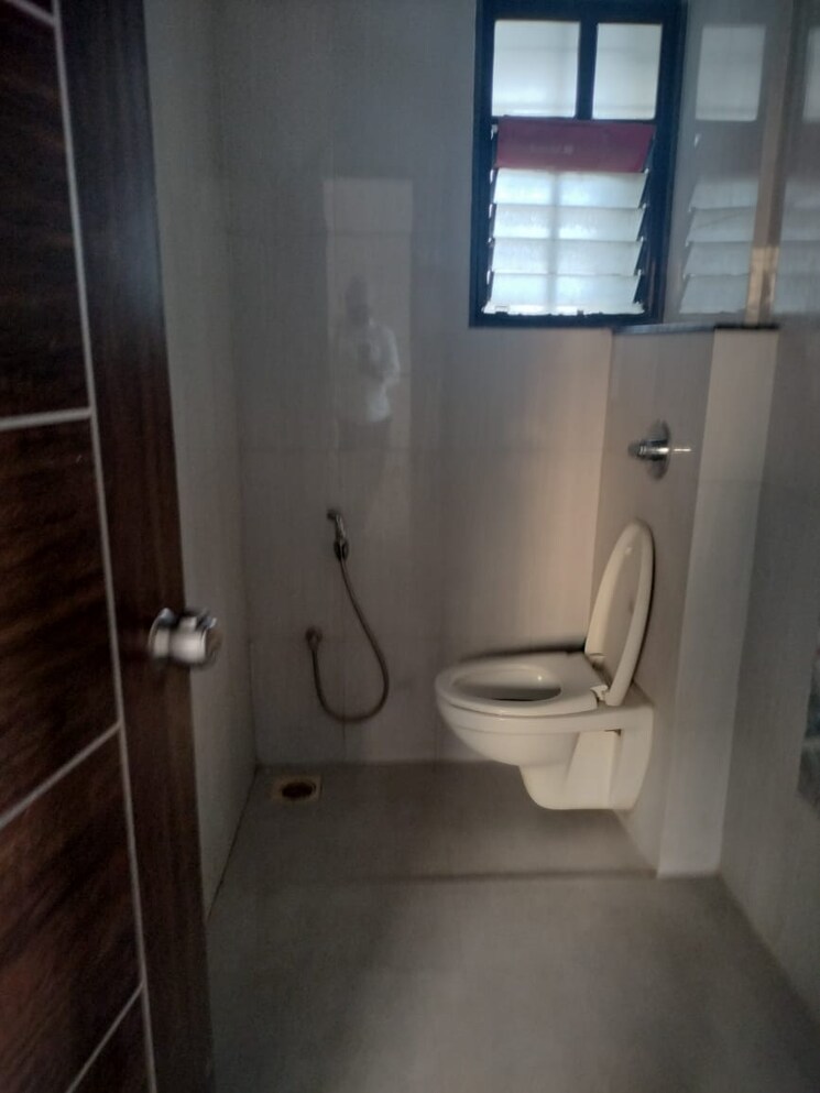 Bathroom, welworth-paradise 2 Bedroom 996 Sq.Ft. Apartment In Baner Pune 7460074
