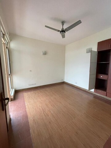 3 BHK Apartment For Sale in Supertech Czar Suites, Omicron I Greater Noida