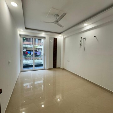 Room in 3 BHK Builder Floor at Chattarpur – for Sale