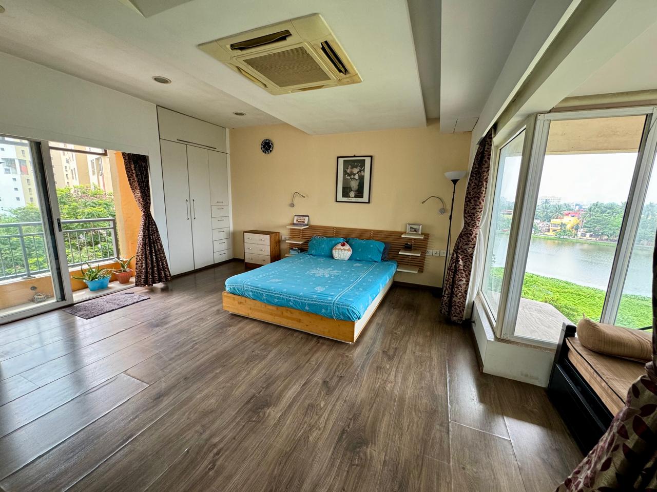 4 BHK + Servant Room Apartment For Sale in Bengal Ambuja Upohar