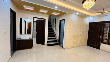 Room in 3 BHK Independent House at Gms Road – for Sale