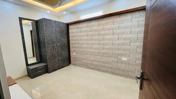 Room in 3 BHK Independent House at Gms Road – for Sale