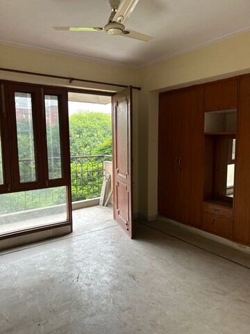 Room in 3 BHK Apartment at Khambhalia – for Sale