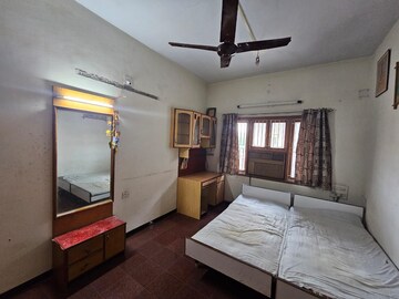 Master Bedroom in 4 BHK Villa at Nadoliya – for Sale