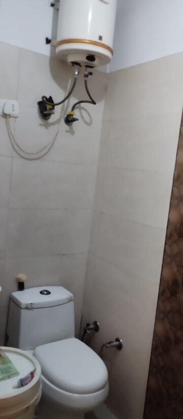 Bathroom in 2 BHK Builder Floor at Vasundhara Sector 1 – for Sale