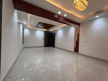 Room in 3 BHK Builder Floor at Chattarpur – for Sale