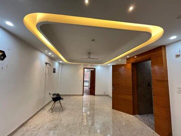Building Lobby in 3 BHK Builder Floor at Chattarpur – for Sale