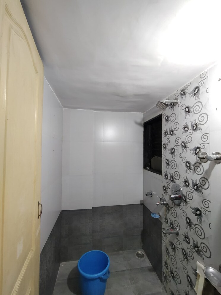 Bathroom, shankheshwar-nagar-chs 2 Bedroom 825 Sq.Ft. Apartment In Dombivli East Thane 7461233