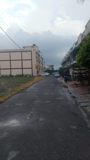  Plot For Sale in Nh 58