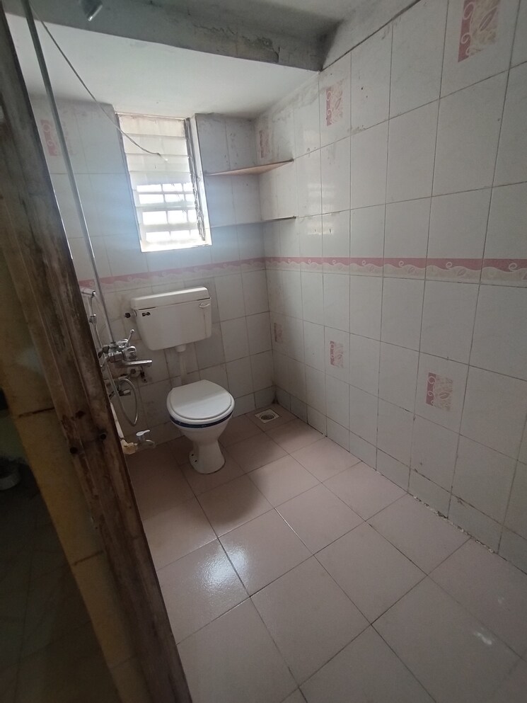 Bathroom, neel-heights 1 Bedroom 550 Sq.Ft. Apartment In Sangvi Pune 7461634
