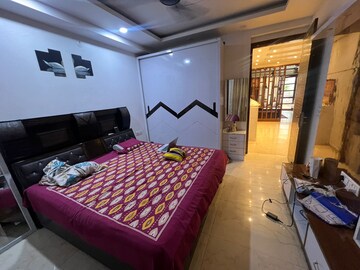 Bedroom in 4 BHK Builder Floor at Sushant Lok 3, Sector 57 – for Sale