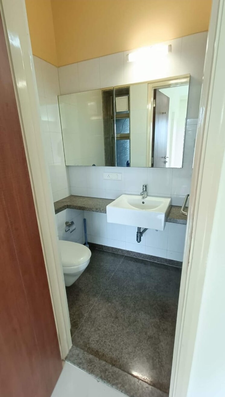 Bathroom, ushus-chs 2 Bedroom 750 Sq.Ft. Apartment In Santacruz West Mumbai 7461676