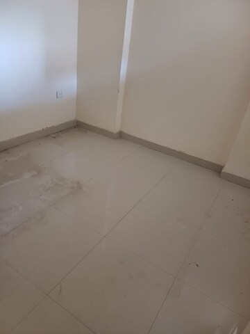 Room in 3 BHK Apartment at Adore Happy Homes Exclusive, Sector 86 – for Sale