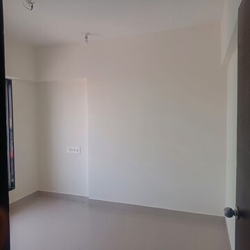 Room in 4 BHK Apartment at Omkar Alta Monte, Malad East – for Sale