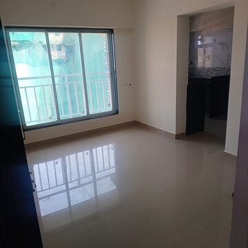Room in 4 BHK Apartment at Omkar Alta Monte, Malad East – for Sale