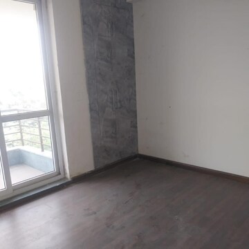 Room in 3 BHK Apartment at BPTP Parkland Pride Phase 2, Sector 77 – for Sale