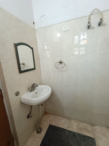 Bathroom in 6+ BHK Independent House at Gomti Nagar – for Sale