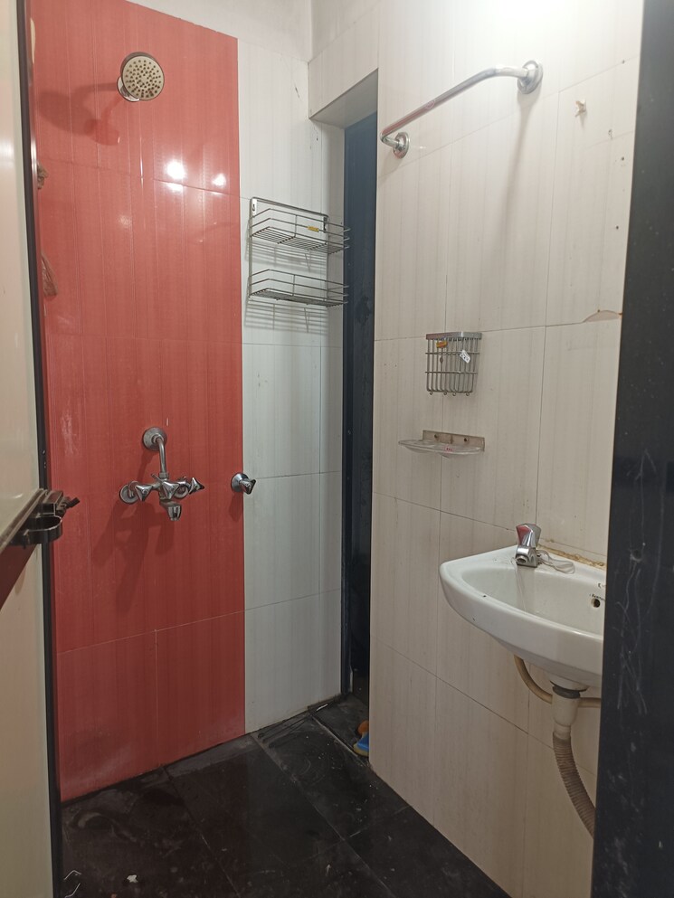 Bathroom, gajra-bhoomi-symphony 1 Bedroom 693 Sq.Ft. Apartment In Kopar Khairane Navi Mumbai 7462877