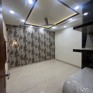 Room in 4 BHK Builder Floor at Puri Aman Vilas, Sector 89 – for Sale