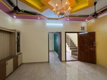 Bedroom in 2 BHK Builder Floor at DLF Vibhuti Khand, Gomti Nagar – for Rent