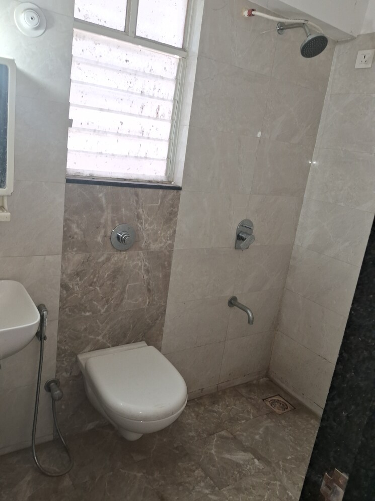 Bathroom, vtp-one 1 Bedroom 450 Sq.Ft. Apartment In Kharadi Pune 7463044