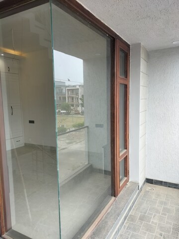 Building Lobby in 2 BHK Builder Floor at Sector 79 – for Sale