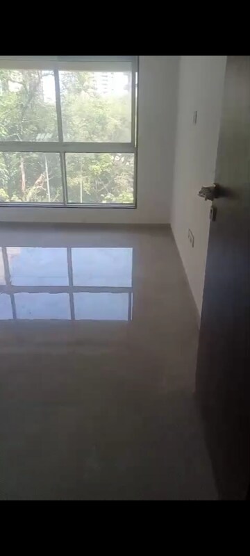 Room in 3 BHK Apartment at Trishabh Greens, Chembur – for Sale