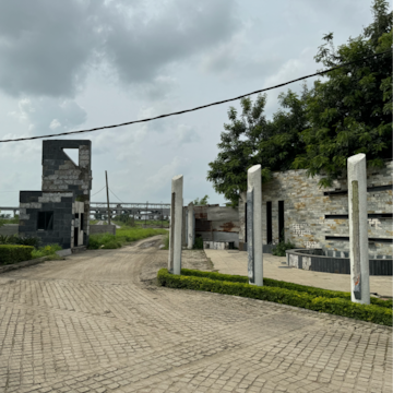  Plot – Exterior View View at Simrol - for Sale
